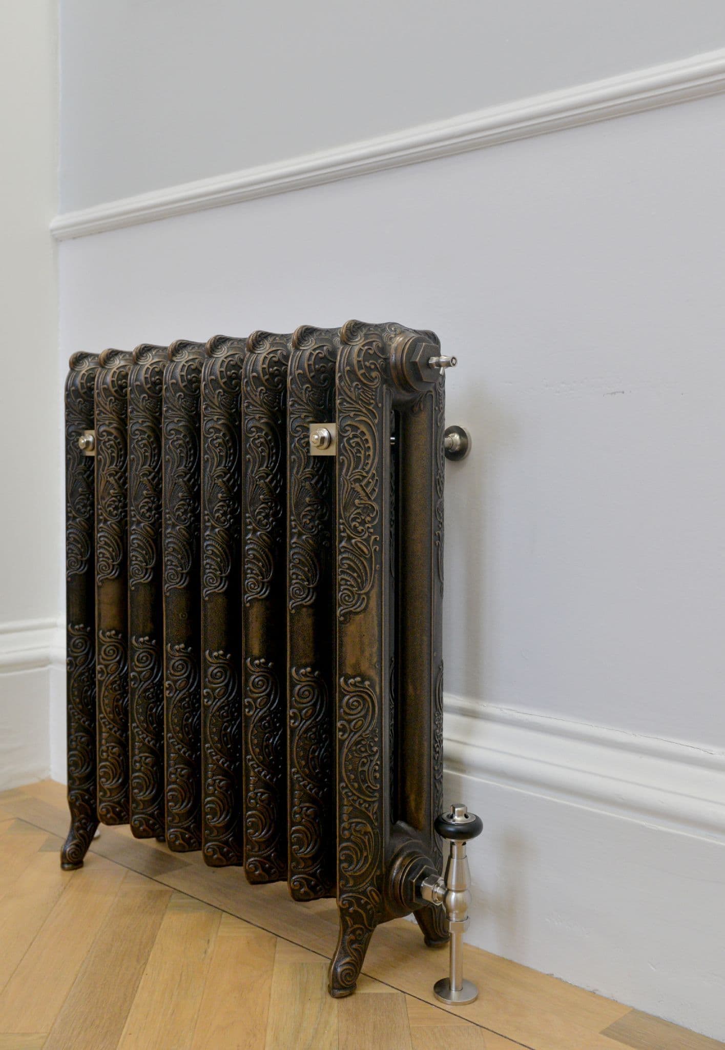 Cast Iron Radiators Sovereign Baroque 660mm